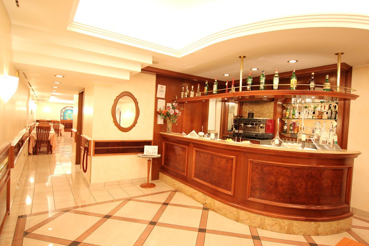 Hotel Mokinba Montebianco Milano
